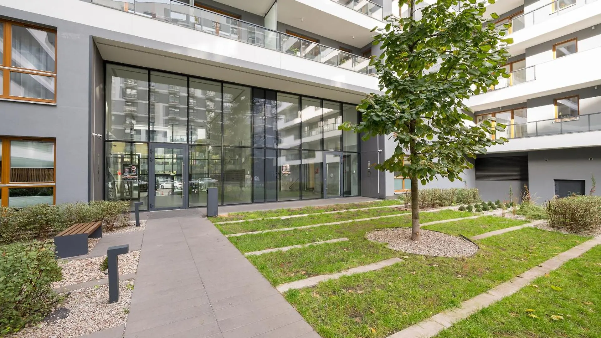Wola Kasprzaka Luxury Apartment Warsaw